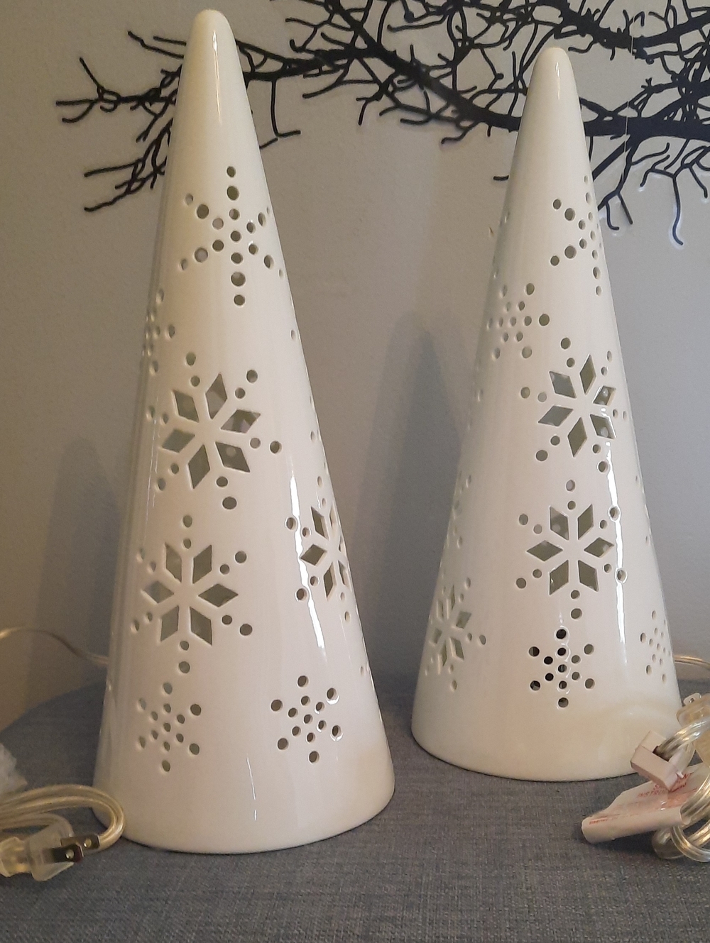 White Porcelain Ceramic Snowflake Lighted Christmas Trees Set 2 Pieces NIB